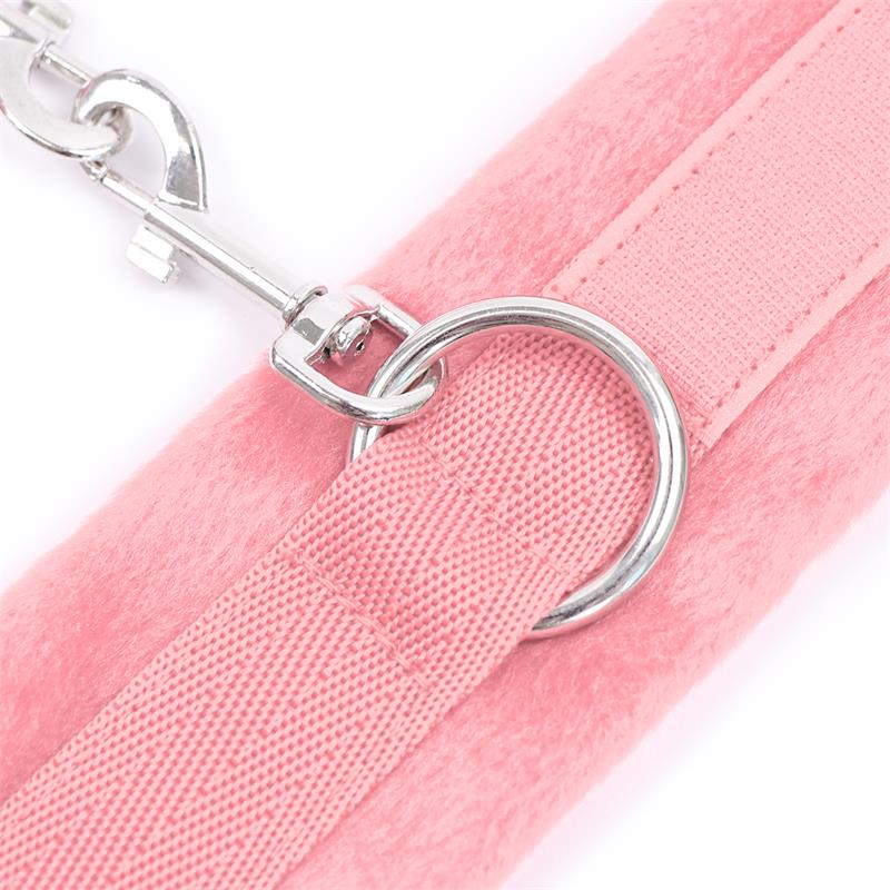 5-handcuffs-with-velcro-with-long-fur-pink